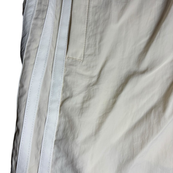 Men’s Adidas Sprinter Shorts – Wonder White - NWT - MSRP $45 - Picture 7 of 8